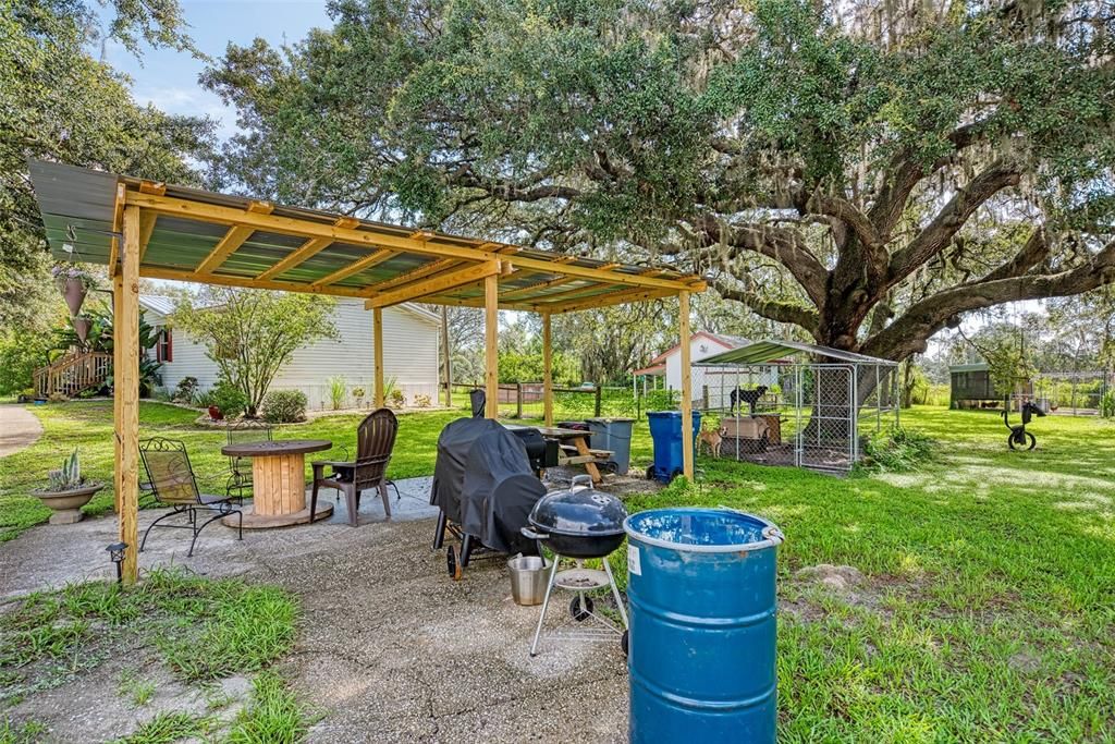 Recently Sold: $385,000 (3 beds, 2 baths, 1440 Square Feet)