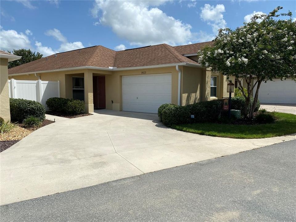 Recently Sold: $349,900 (3 beds, 2 baths, 1357 Square Feet)