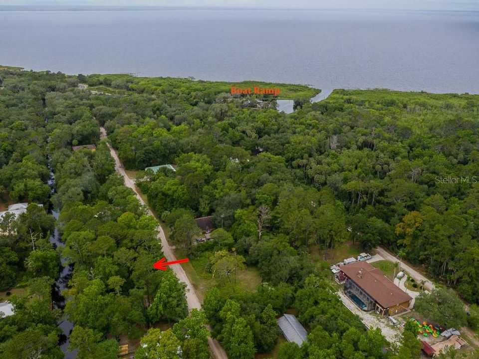 Недавно продано: $49,900 (0.28 acres)