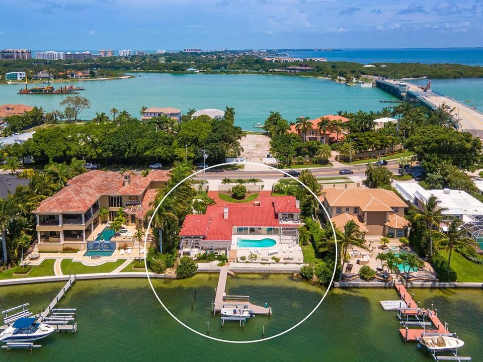 Recently Sold: $3,400,000 (5 beds, 4 baths, 3772 Square Feet)