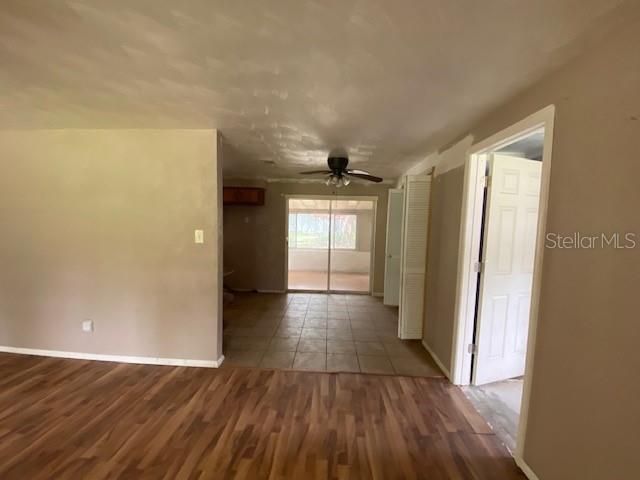 Recently Sold: $85,000 (3 beds, 2 baths, 1225 Square Feet)