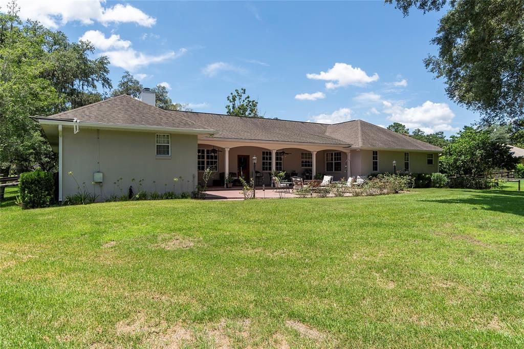 Recently Sold: $550,000 (4 beds, 3 baths, 3099 Square Feet)