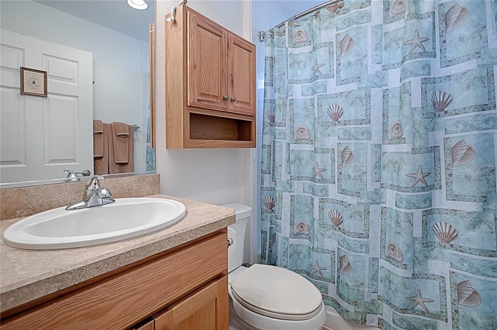 GUEST BATHROOM WITH TUB/SHOWER COMBO!