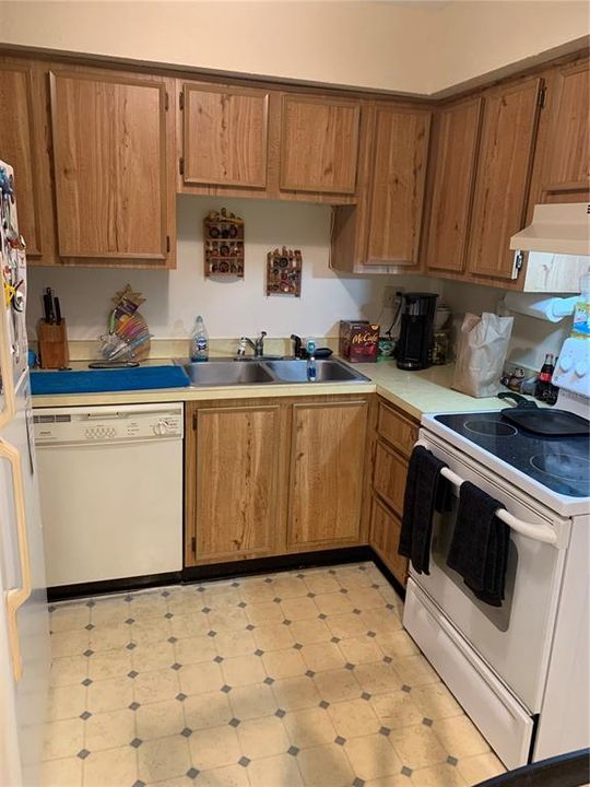 Recently Sold: $139,900 (2 beds, 1 baths, 800 Square Feet)