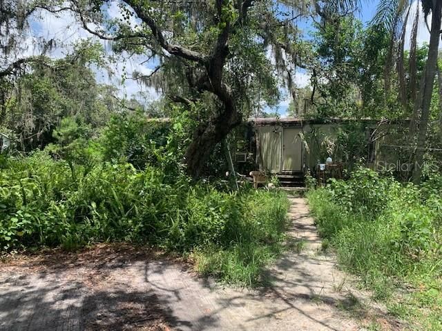 Recently Sold: $97,500 (3 beds, 2 baths, 960 Square Feet)