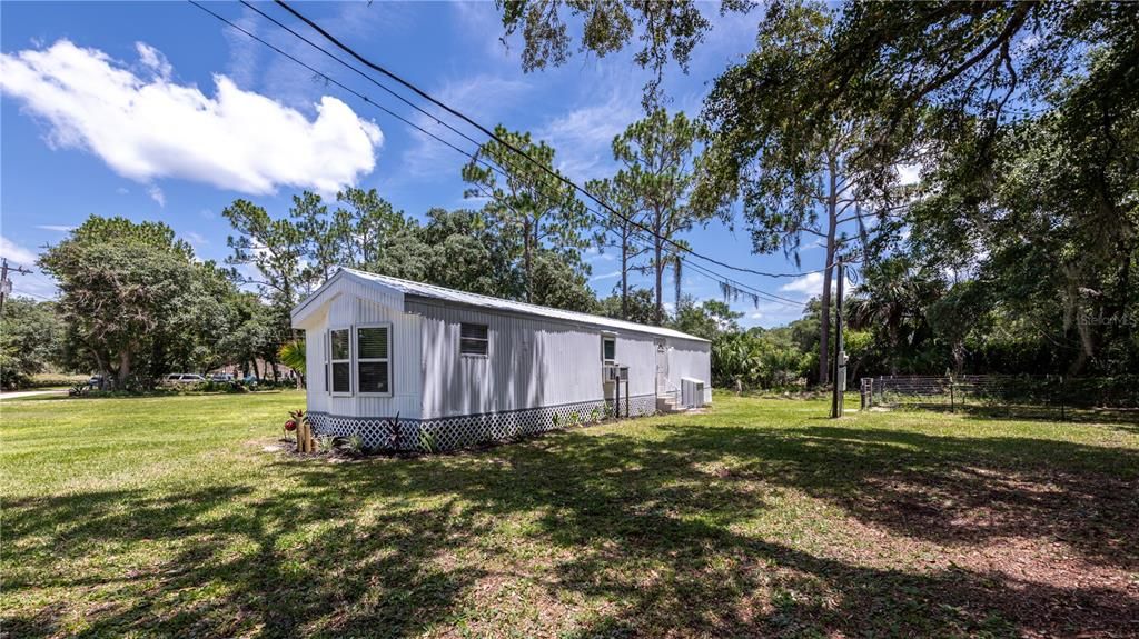 Recently Sold: $74,900 (2 beds, 1 baths, 789 Square Feet)