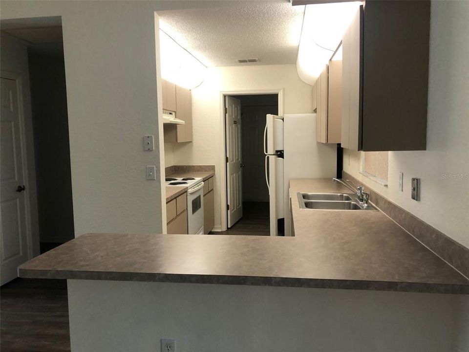 Recently Rented: $975 (1 beds, 1 baths, 875 Square Feet)