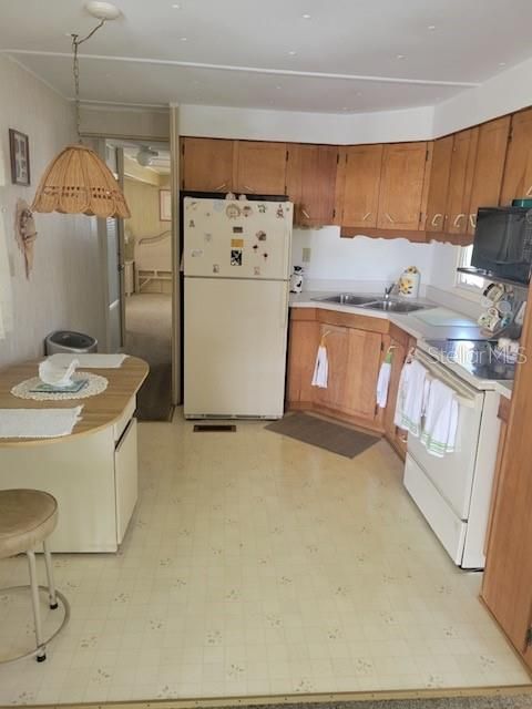 Recently Sold: $126,000 (2 beds, 1 baths, 520 Square Feet)