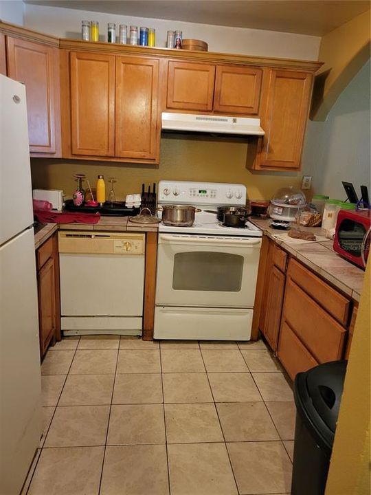 Recently Sold: $45,900 (1 beds, 1 baths, 687 Square Feet)