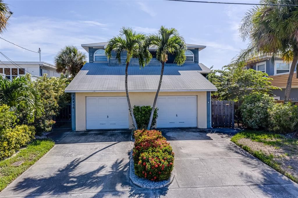 Recently Sold: $1,100,000 (5 beds, 4 baths, 3273 Square Feet)