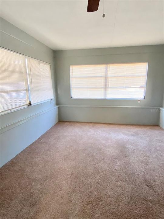 Recently Rented: $1,000 (2 beds, 1 baths, 1232 Square Feet)