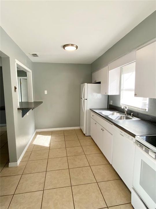 Recently Rented: $1,000 (2 beds, 1 baths, 1232 Square Feet)