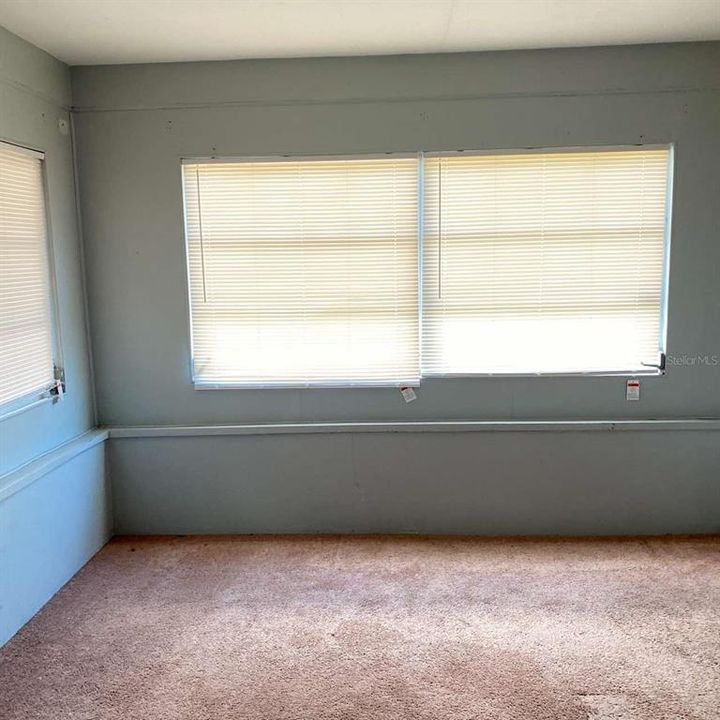 Recently Rented: $1,000 (2 beds, 1 baths, 1232 Square Feet)