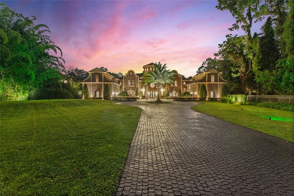 Recently Sold: $12,950,000 (9 beds, 10 baths, 11565 Square Feet)