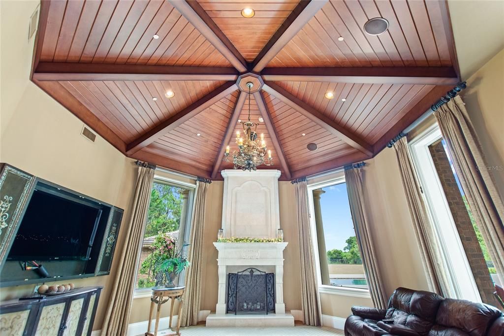 Recently Sold: $12,950,000 (9 beds, 10 baths, 11565 Square Feet)