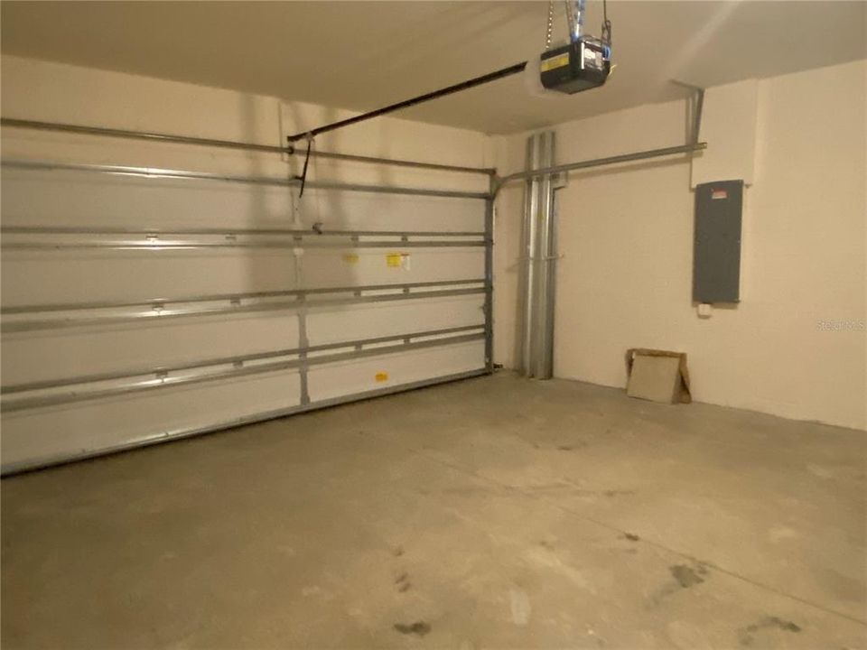 Garage - Storm door and panels for windows