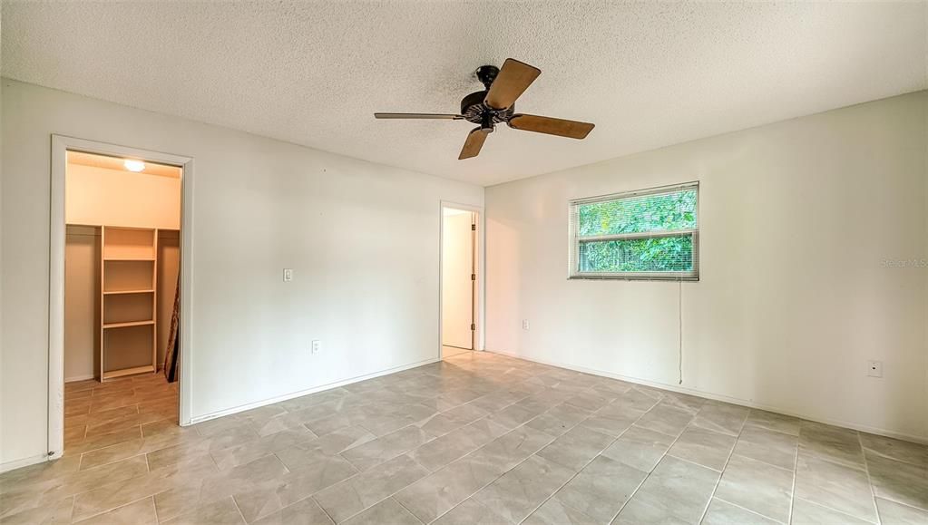 Recently Sold: $560,000 (3 beds, 2 baths, 1634 Square Feet)