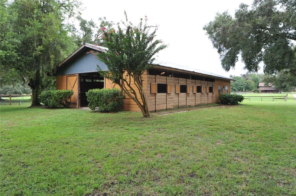 right side barn view