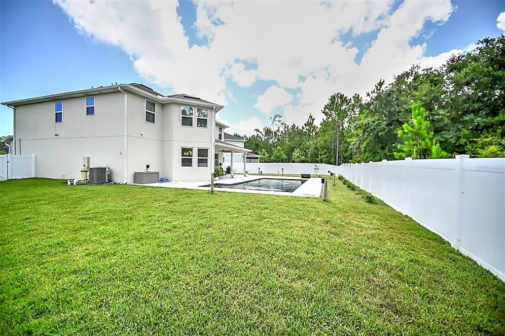 Recently Sold: $450,000 (4 beds, 2 baths, 2871 Square Feet)