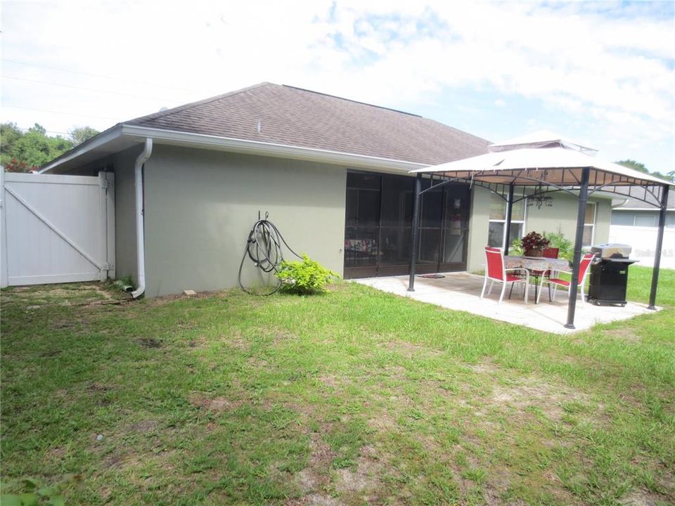 Recently Sold: $229,900 (3 beds, 2 baths, 1517 Square Feet)