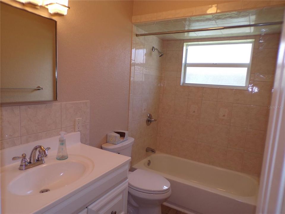 Недавно арендовано: $2,500 (3 спален, 2 ванн, 1626 Квадратных фут)