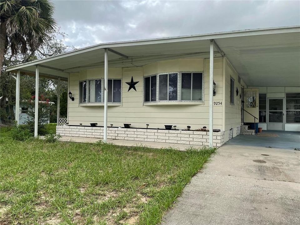 Recently Sold: $114,900 (2 beds, 2 baths, 1380 Square Feet)