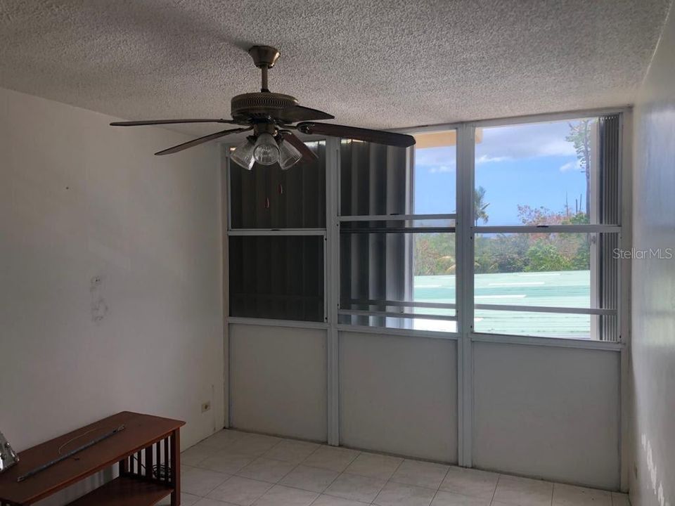 Vendido Recientemente: $85,000 (2 camas, 2 baños, 1106 Pies cuadrados)