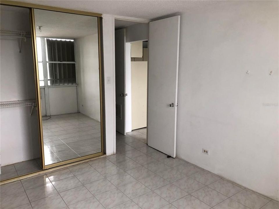 Vendido Recientemente: $85,000 (2 camas, 2 baños, 1106 Pies cuadrados)