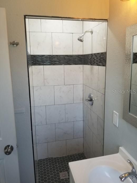 Recently Rented: $850 (0 beds, 1 baths, 315 Square Feet)