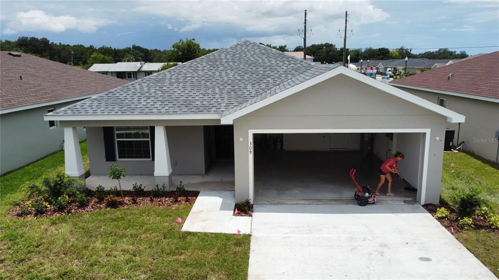 最近售出: $269,005 (4 贝兹, 2 浴室, 1715 平方英尺)