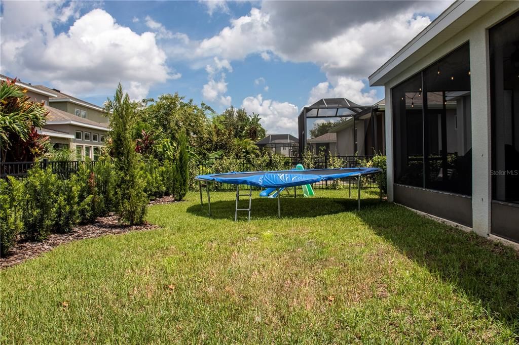 Recently Sold: $408,500 (3 beds, 3 baths, 1908 Square Feet)