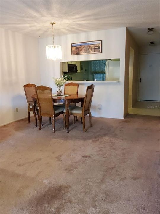 Recently Sold: $129,000 (2 beds, 2 baths, 956 Square Feet)