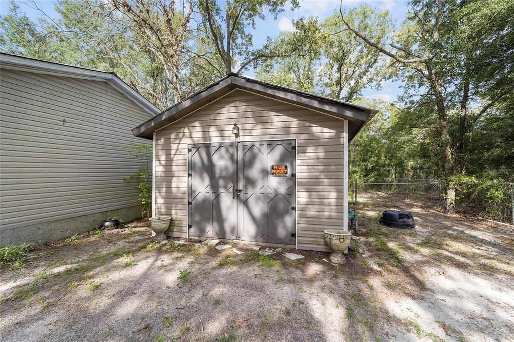 Recently Sold: $105,000 (4 beds, 2 baths, 1196 Square Feet)