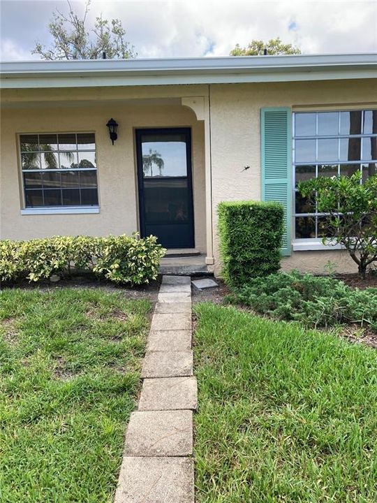 Recently Sold: $149,000 (2 beds, 2 baths, 1060 Square Feet)