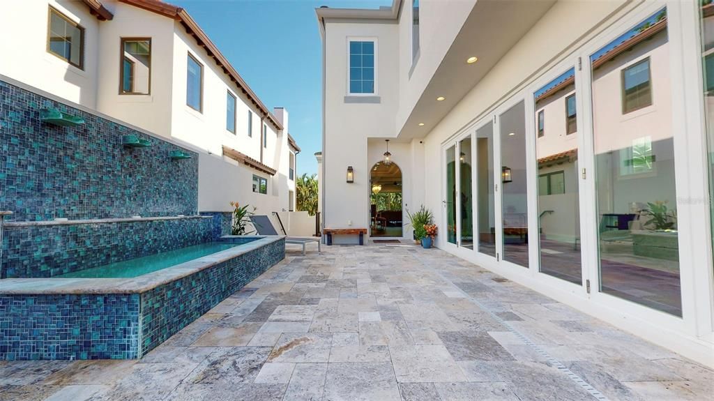 Recently Sold: $1,725,000 (4 beds, 3 baths, 3709 Square Feet)