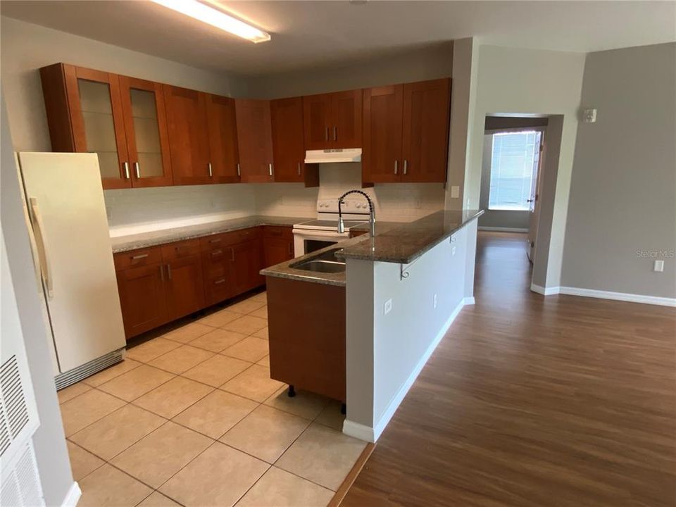 Recently Rented: $1,395 (3 beds, 2 baths, 1234 Square Feet)