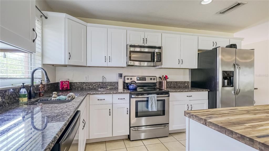 Recently Sold: $325,000 (3 beds, 2 baths, 1610 Square Feet)