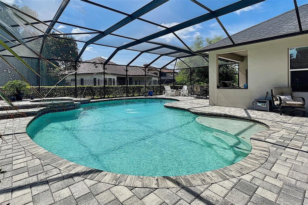 Recently Sold: $940,000 (4 beds, 3 baths, 4184 Square Feet)