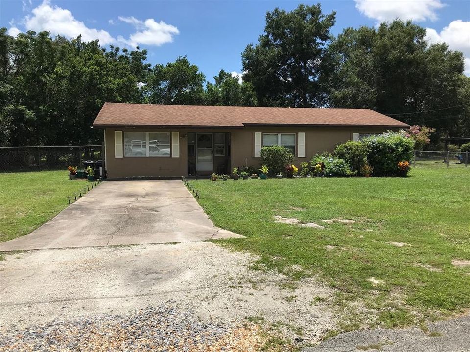Recently Sold: $150,000 (3 beds, 1 baths, 1124 Square Feet)