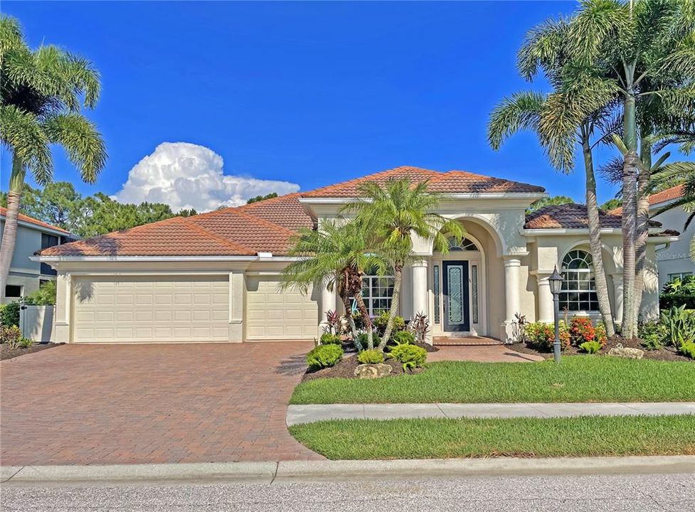 Recently Sold: $710,000 (3 beds, 3 baths, 2991 Square Feet)