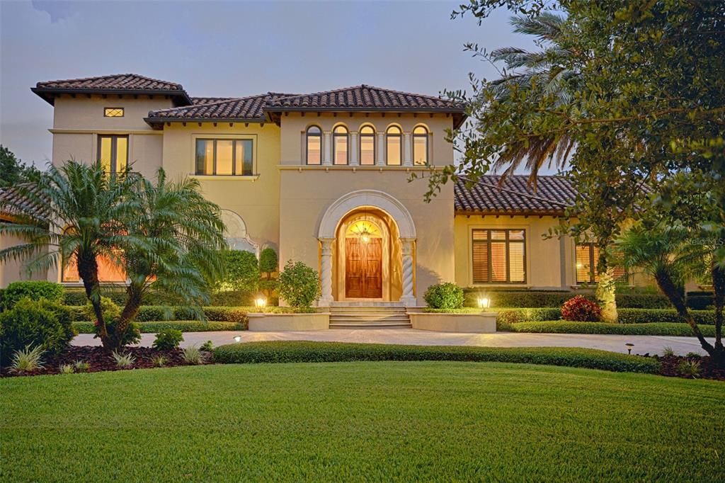 最近售出: $2,950,000 (4 贝兹, 4 浴室, 5888 平方英尺)