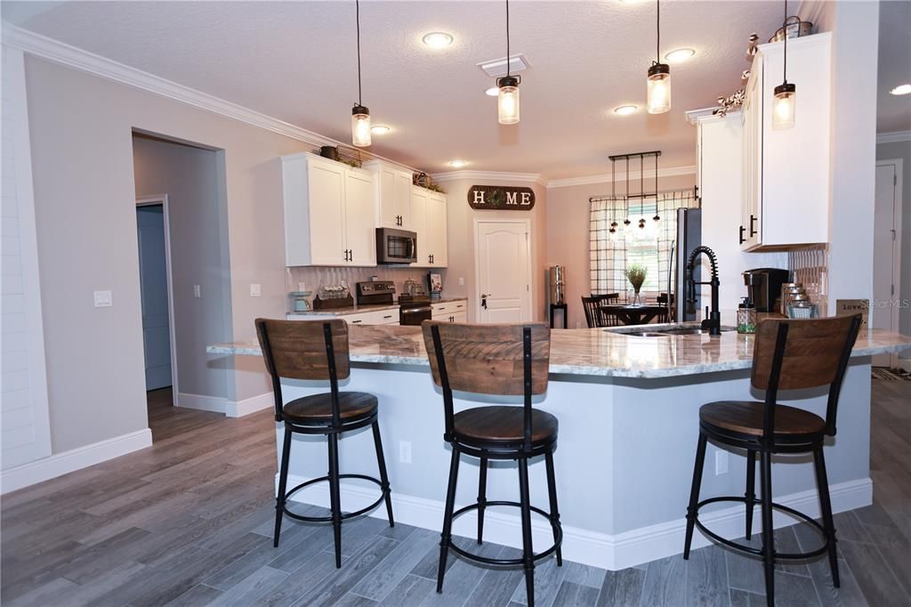 Recently Sold: $615,000 (4 beds, 3 baths, 2621 Square Feet)