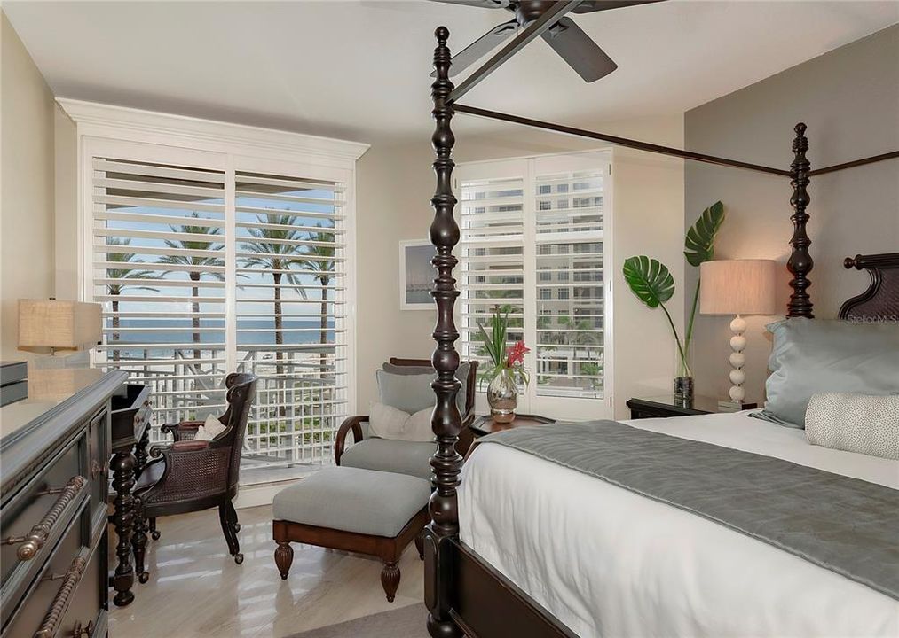 Recently Sold: $1,550,000 (2 beds, 2 baths, 1460 Square Feet)