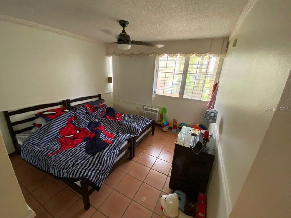 Vendido Recientemente: $147,000 (3 camas, 2 baños, 1340 Pies cuadrados)