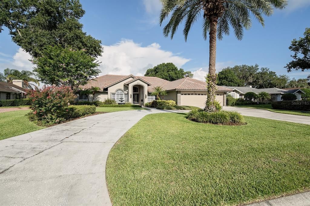 Recently Sold: $799,900 (4 beds, 3 baths, 4052 Square Feet)