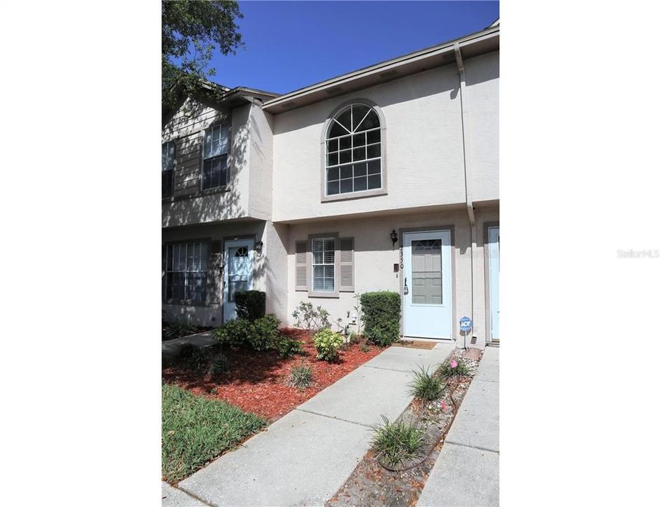 Recently Sold: $170,100 (2 beds, 2 baths, 1036 Square Feet)