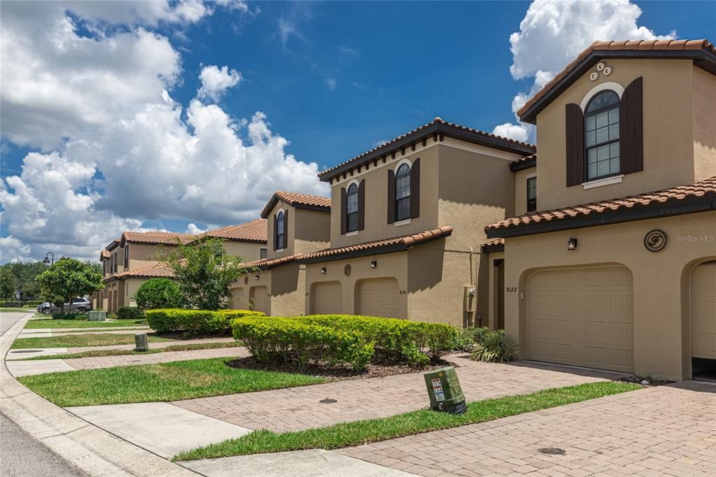 Recently Sold: $240,000 (3 beds, 2 baths, 1632 Square Feet)