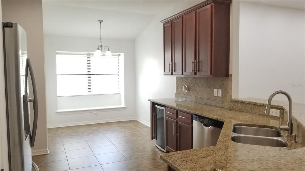 Recently Rented: $2,295 (4 beds, 2 baths, 2103 Square Feet)