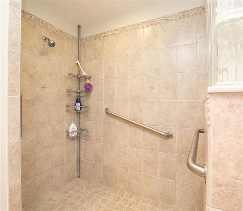 最近售出: $485,000 (2 贝兹, 2 浴室, 1206 平方英尺)