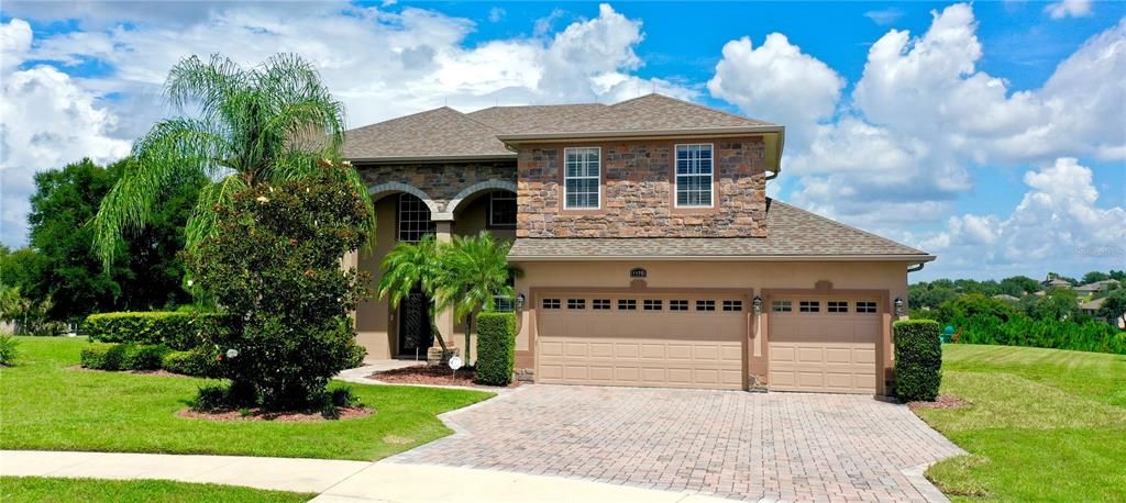 Recently Sold: $630,000 (5 beds, 4 baths, 3564 Square Feet)